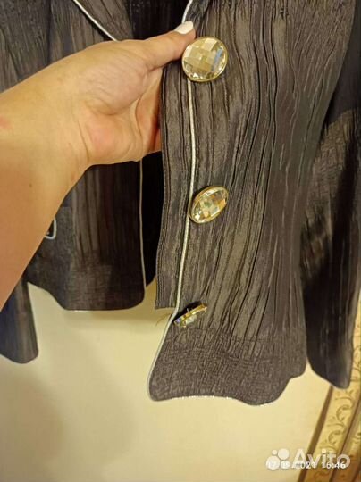 Женские вещи 52-54