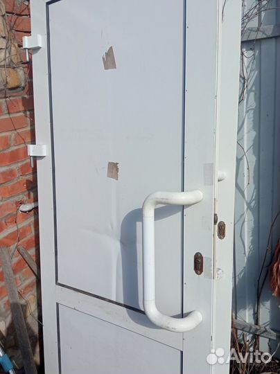 Дверь алюм бу