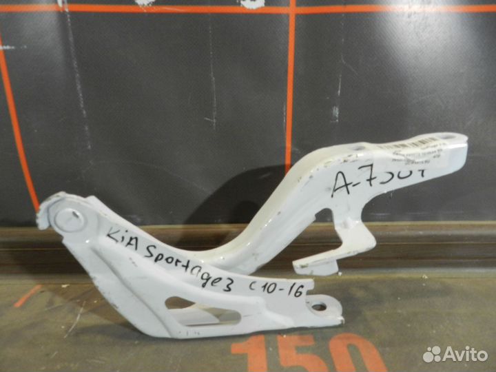 Петля капота правая - Kia Sportage 3 (2010-16г.в.)