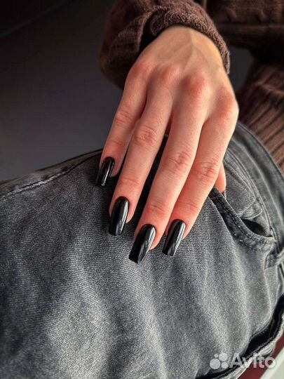 Маникюр и педикюр