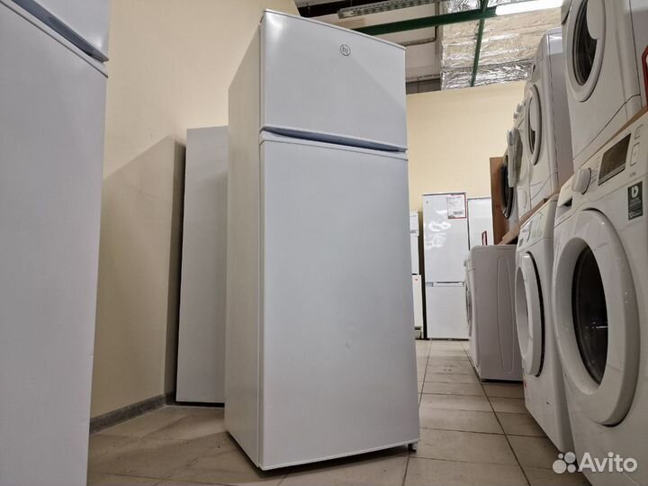 Холодильник двухкамерный Hi