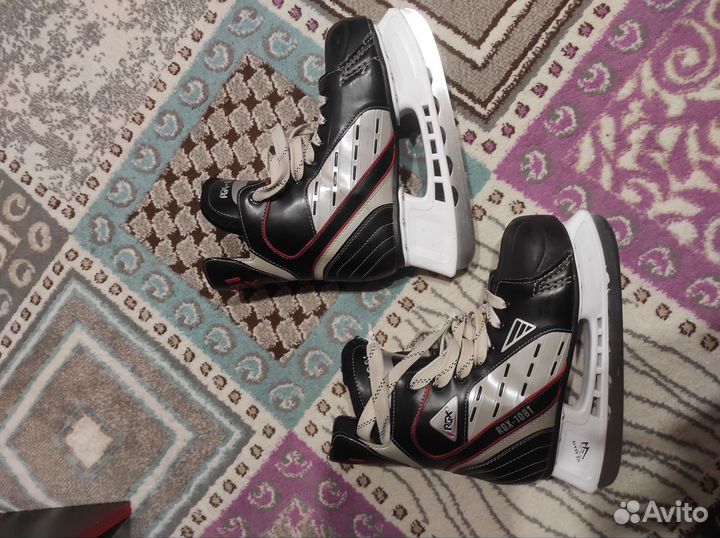 Коньки хоккейные 42 размер