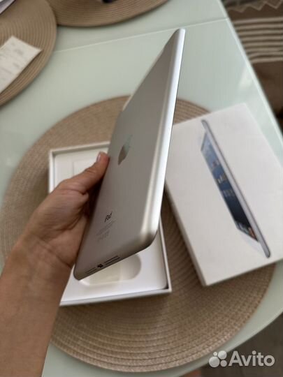iPad mini 16gb Wi-Fi +Cellular