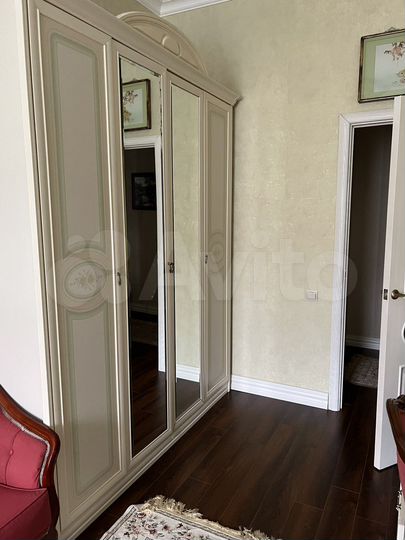 2-к. квартира, 70 м², 3/9 эт.