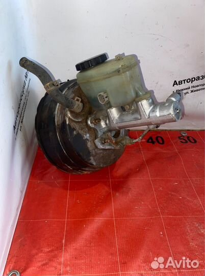 Вакуумный усилитель тормозов с гтц Toyota Hilux