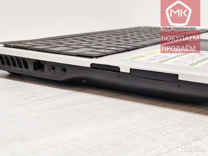 Неттоп MSI CR500 (P8400, 4GB, 320 HDD, акб, wifi)