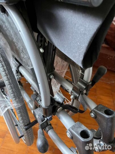 Продам инвалидные коляски новая и б/у