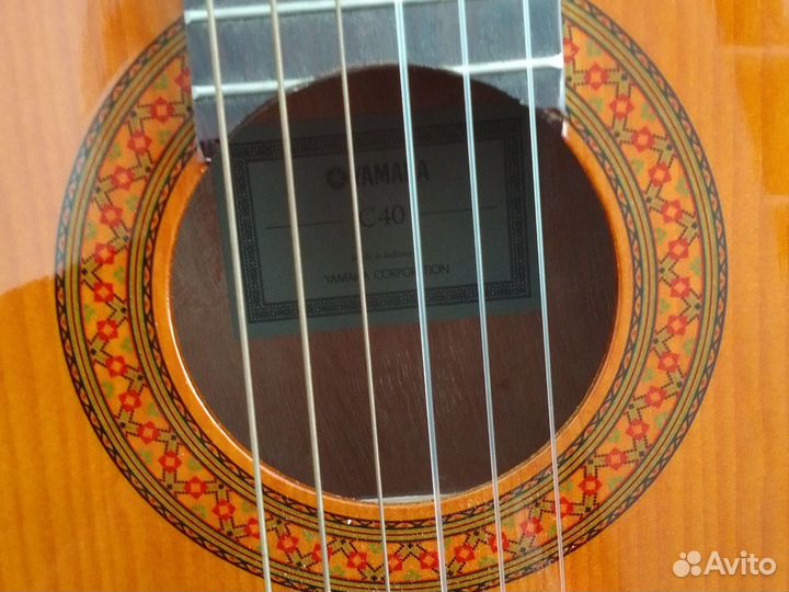 Классическая гитара yamaha c40