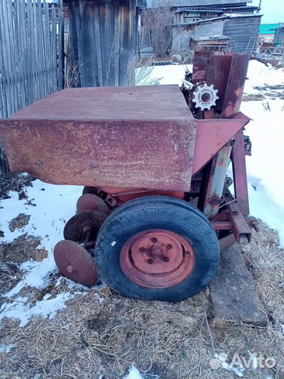 Картофелесажалка