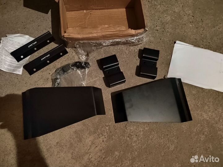 Опоры atlant 150 новые (багажник)