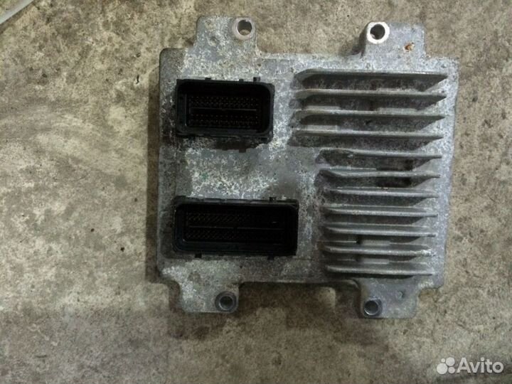 Блок управления (мозги) Chevrolet Aveo T 300
