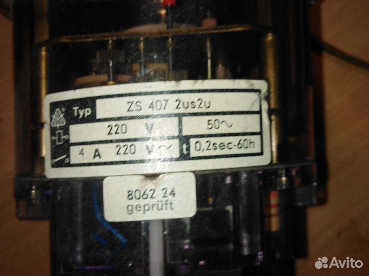 Dold. Таймер, электромеханический с индикацией про