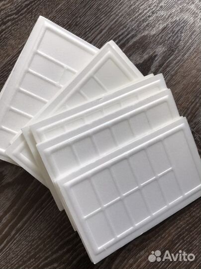 Одноразовые подносы для макияжа