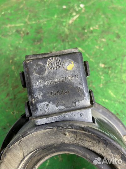 Механизм лючка бензобака Peugeot 308