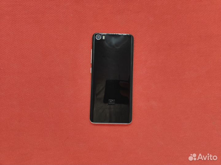Xiaomi Mi 5 4/64Gb Blue