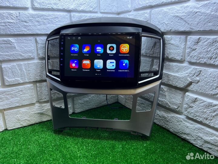 Штатная android магнитола Hyundai H1 2015-20