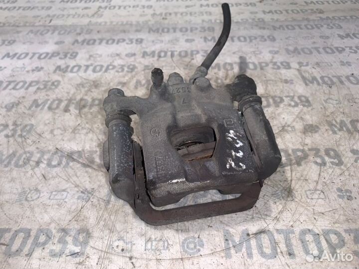 Суппорт задний левый Nissan Altima 2.5 I QR25 2015