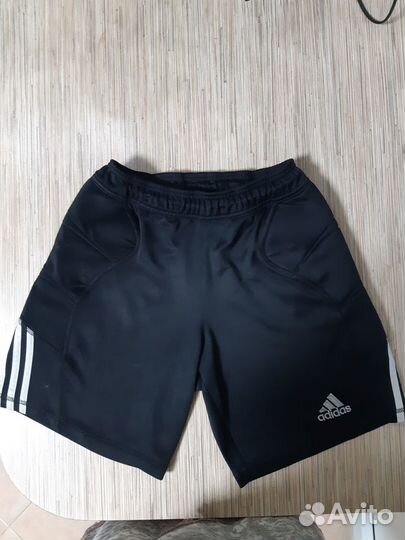 Продаю вратарские шорты Adidas