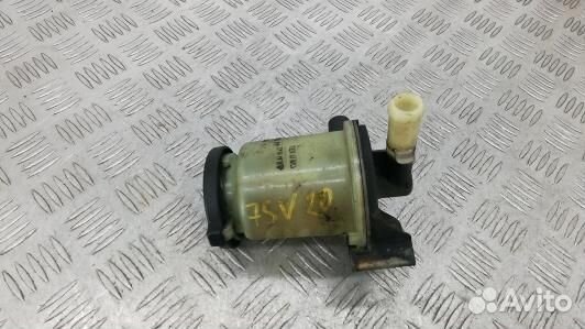 Бачок гу toyota RAV 4 ZCA2 (7SV20NO01)