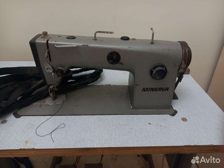 Швейная машинка и для кожи