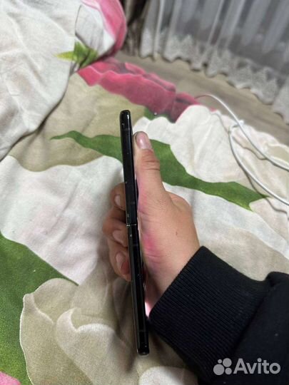 Телефон samsung z flip3