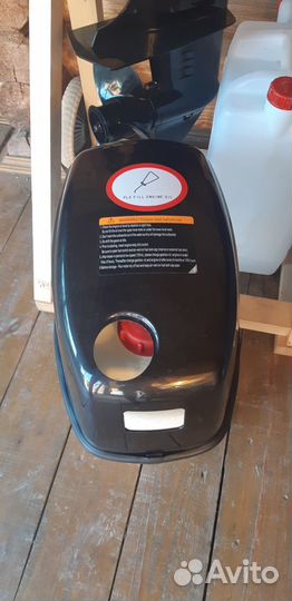 Продам колпак лодочного мотора MTR 5 л,с 4 такта