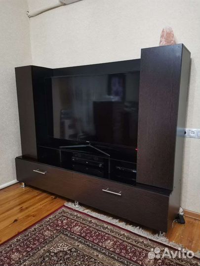 Тумба под телевизор