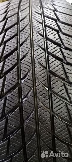 Bridgestone Blizzak LM-001 225/55 R17 97H