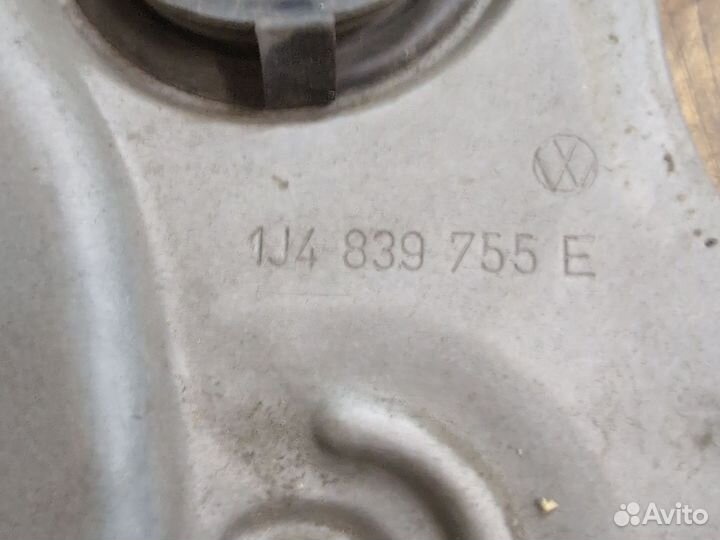 Стеклоподъёмник задний левый VW Golf 4 1997-2006