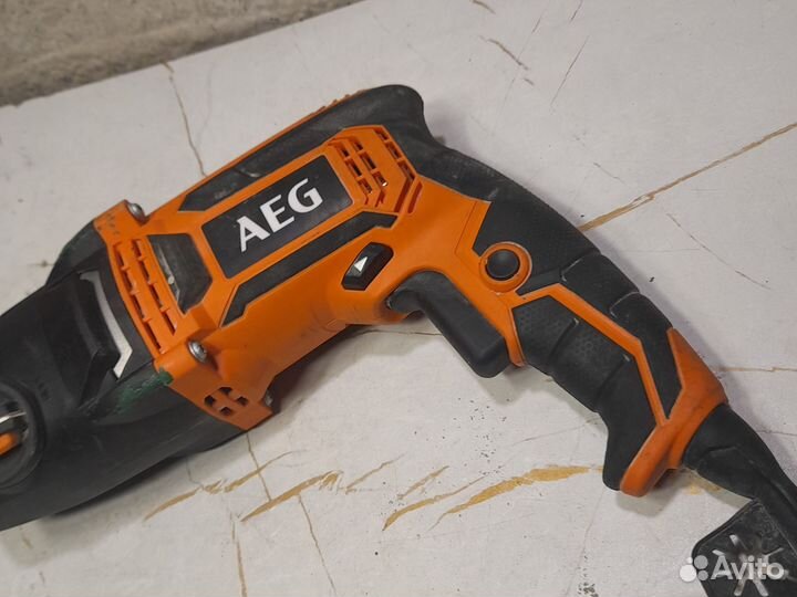 Перфоратор AEG BH 24IE не рабочий