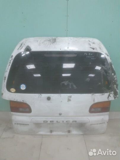 Крышка багажника задняя Mitsubishi Delica