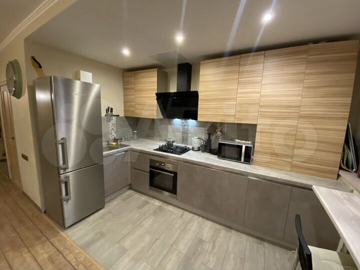 3-к. квартира, 99 м², 1/4 эт.