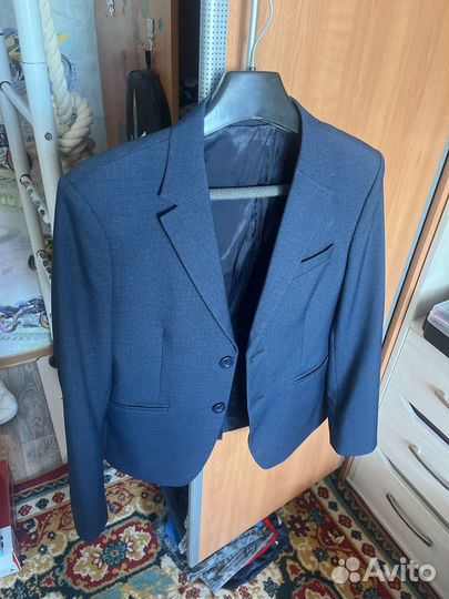 Школьный костюм