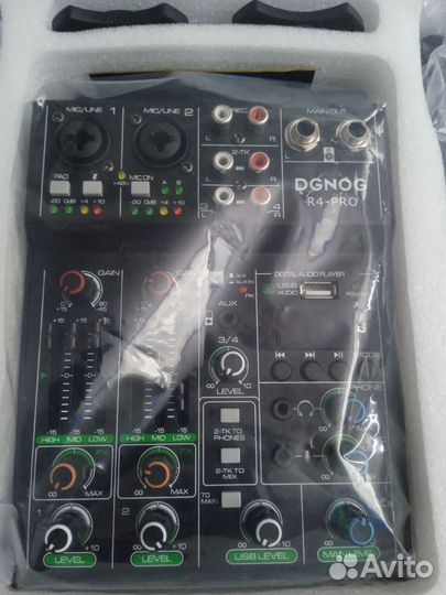 Микшер с радио микрофонами