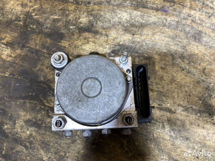 Блок ABS Renault Clio 3 8200747140 Арт. 677