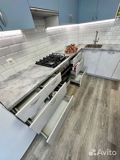 Кухни на заказ от фабрики в Новосибирске