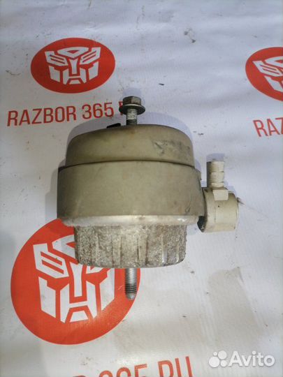 Опора двс правая Audi A6 C6 CAJ 2010