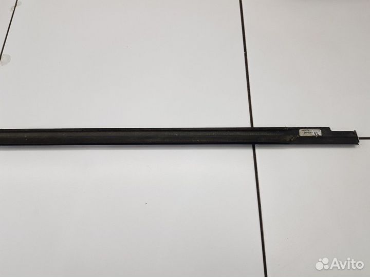 Молдинг двери передний левый (Opel Astra)