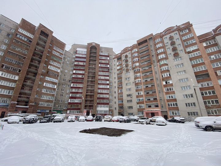 4-к. квартира, 127 м², 10/14 эт.