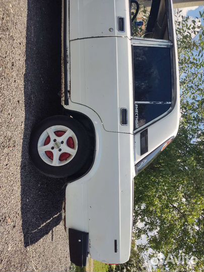 ВАЗ 2105 1.5 МТ, 1999, 99 874 км