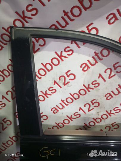 Дверь передняя правая Kia Carnival VQ D4HB 2010