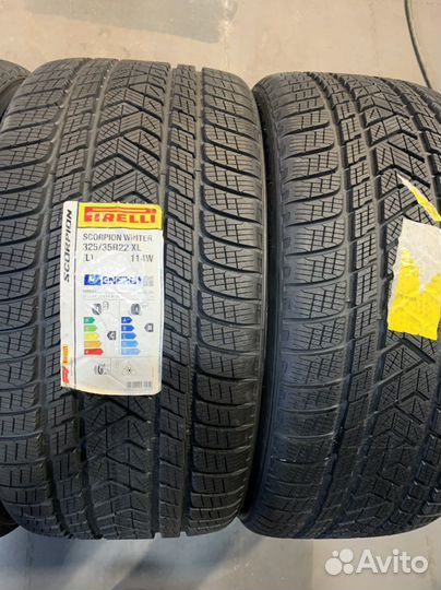 Pirelli Scorpion Winter 285/40 R22 и 325/35 R22 114W