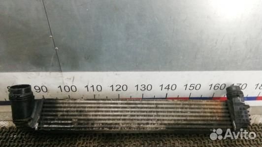 Радиатор интеркуллера renault megane 3 (HEA18KC01)