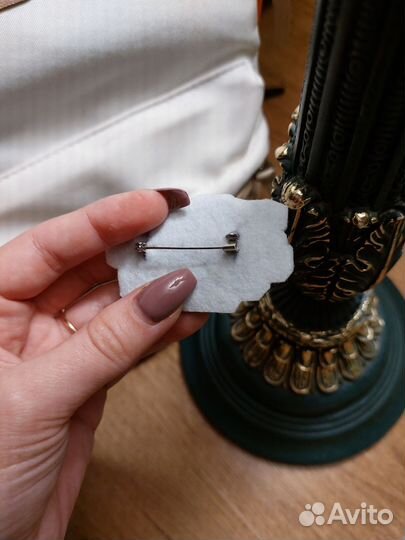 Значок ручной работы