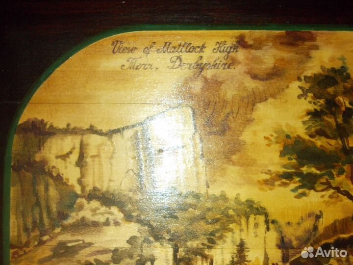 Деревянный винтажный сундучок