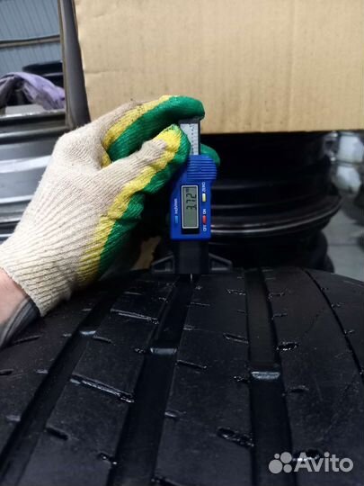 Pirelli P Zero 255/45 R19 104Y