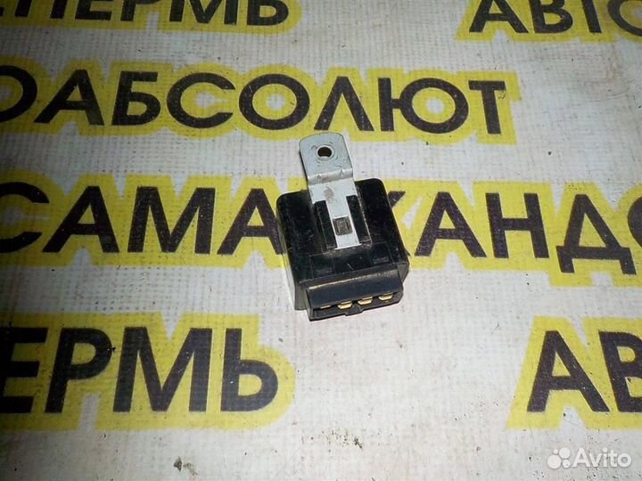 Реле стеклоочистителей Hyundai Accent II (LC) 199