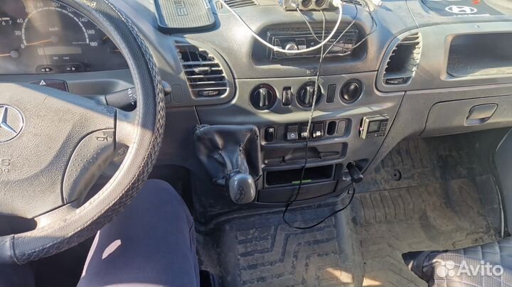 Mercedes-Benz Sprinter 2.2 МТ, 2002, 300 000 км
