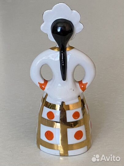 Фарфоровые статуэтки Барышня-матрёшка Дулево