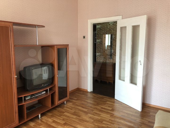 2-к. квартира, 50 м², 1/3 эт.